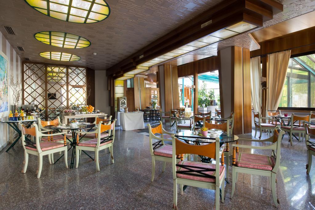 Hotel Grand Panoramic 4*