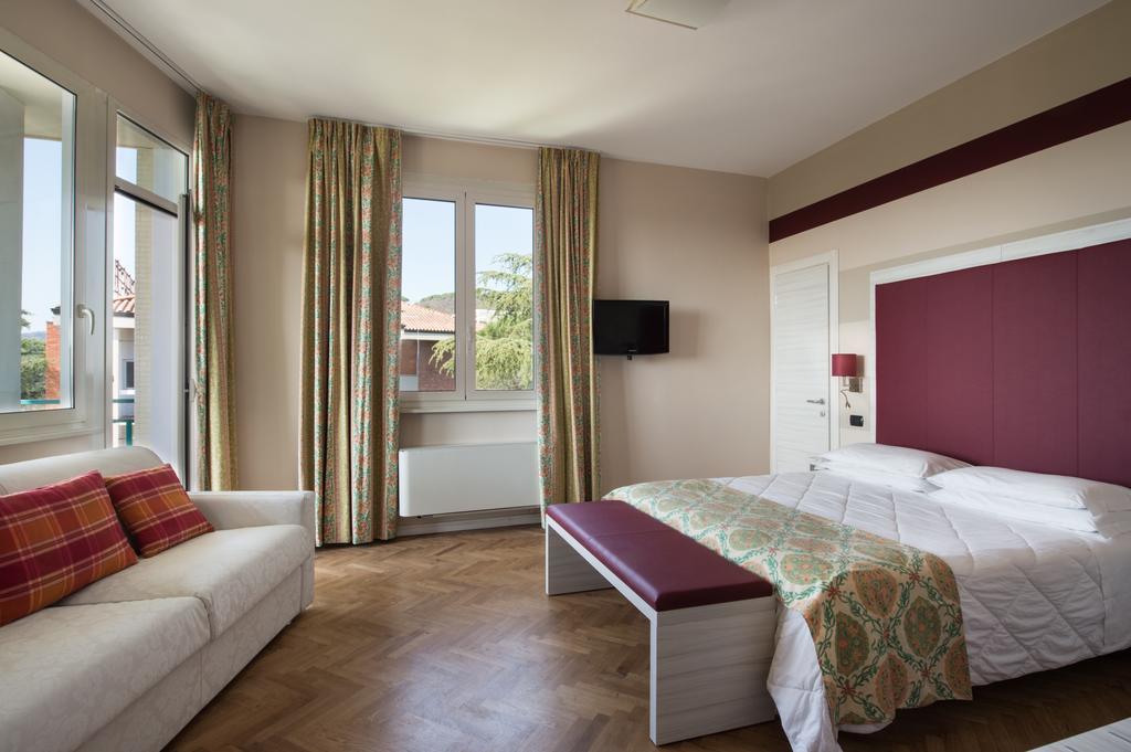 Hotel Grand Panoramic 4*